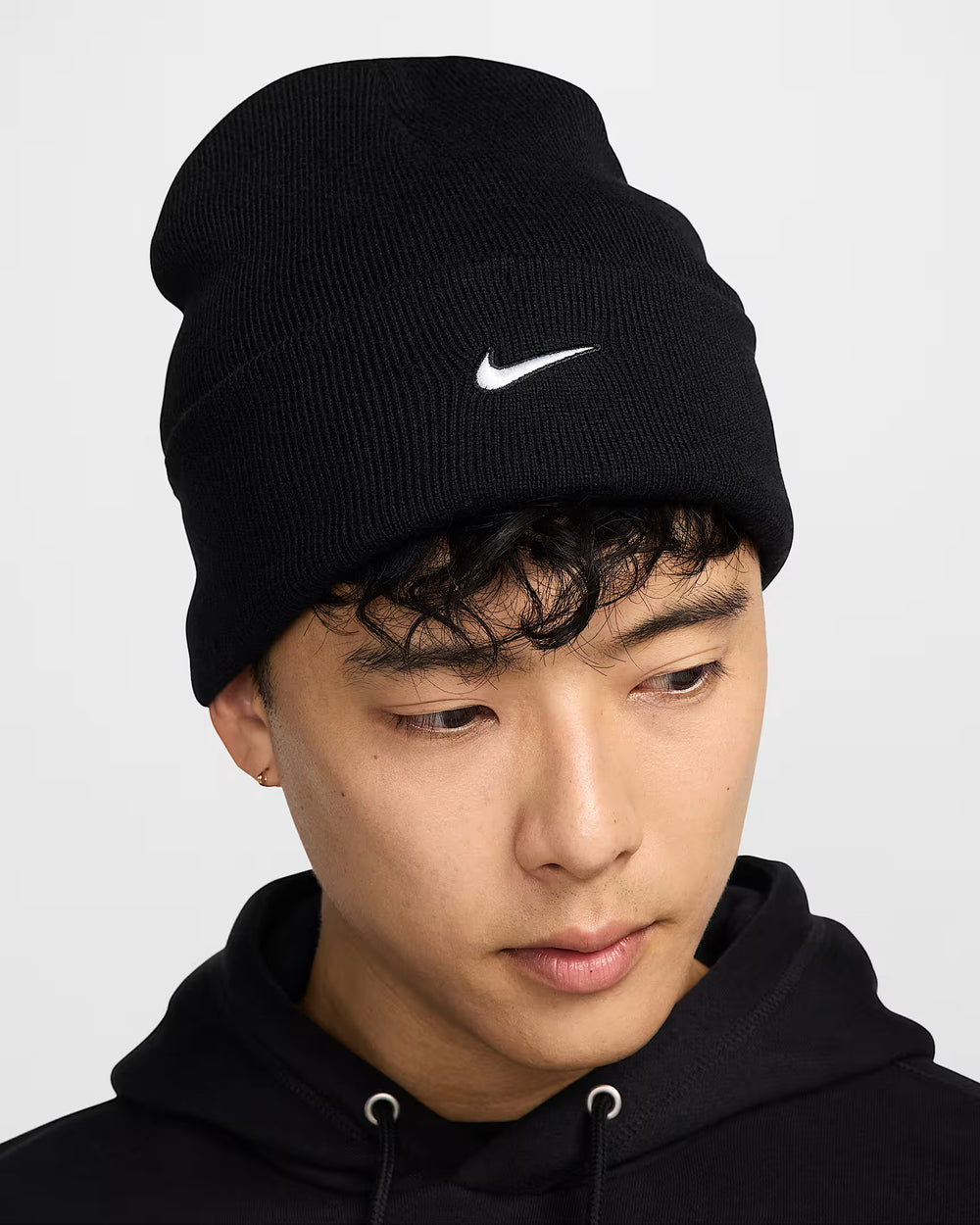 Nike Peak Swoosh Beanie (Black/White)