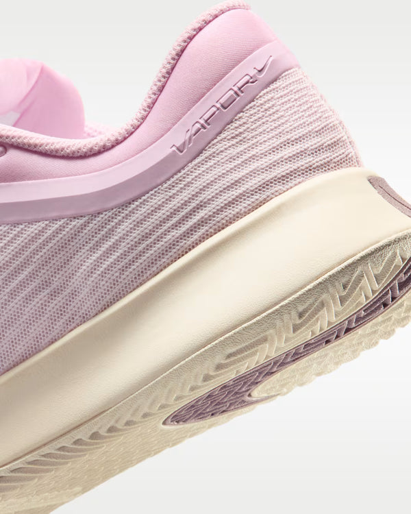 Nike Women's Vapor Pro 3 Hard Court (Pearl Pink/Light Magenta-Pink Foam-Chalk)